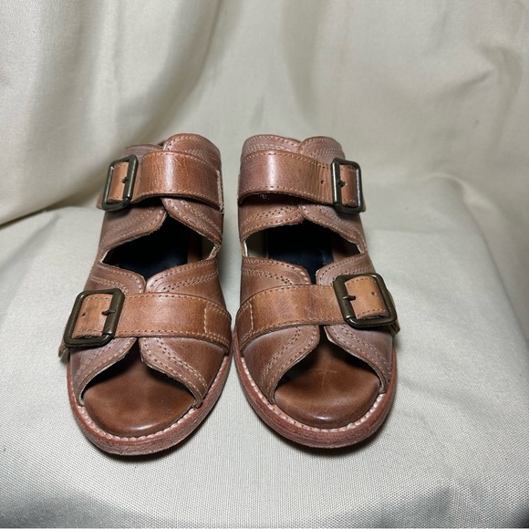 Freebird by Steven Women's Caprice Buckle Leather Sandals Size 8 - Picture 2 of 13